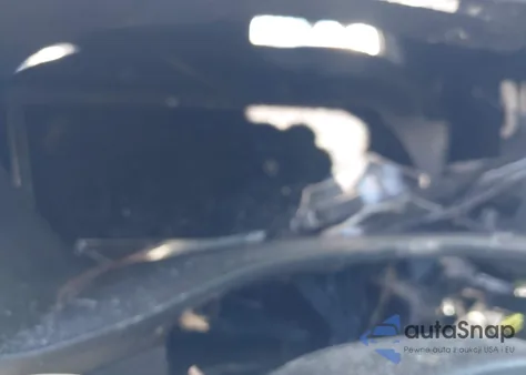 2025 Volvo Xc40 B5 Plus Dark Theme z USA, uszkodzony, nr VIN YV4L12UC6S2492483